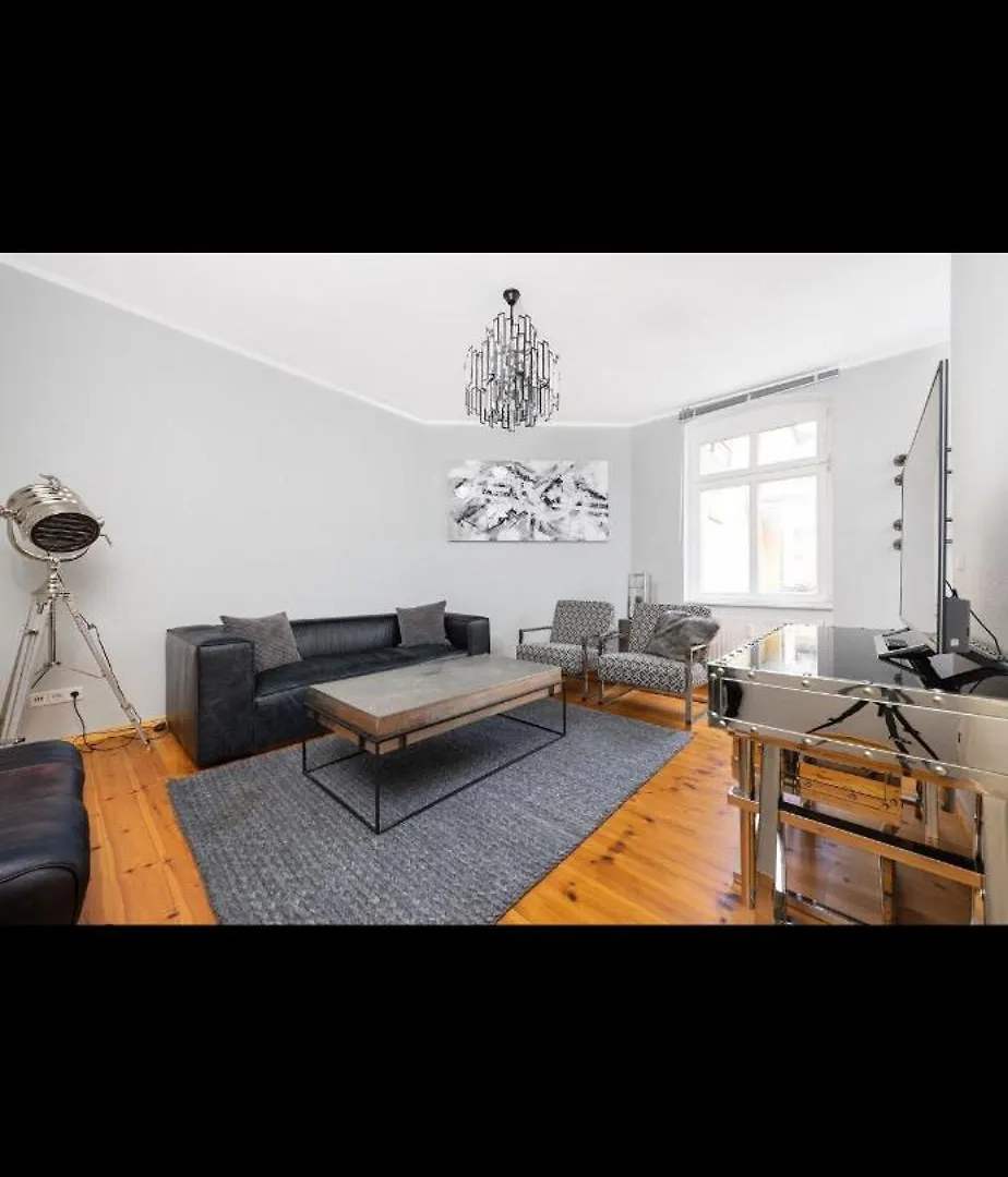 شقة Bevoflats Altbauwohnung Mit Balkon Prenzlauer Berg برلين ألمانيا