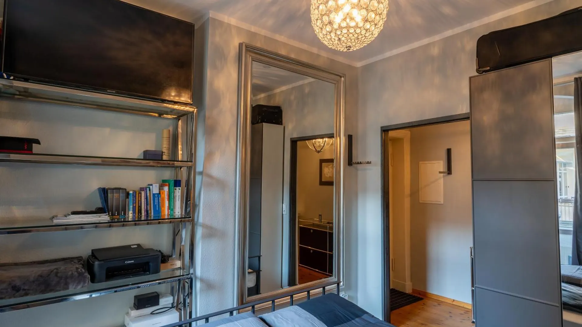 Bevoflats Altbauwohnung Mit Balkon Prenzlauer Berg Berlin 0*,